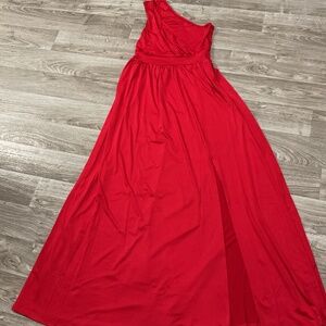 Red cocktaik dress